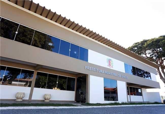 Prefeitura de Ilhéus efetua pagamento do 1/3 de férias dos servidores da educação.