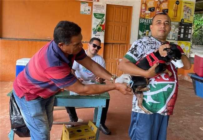 Ilhéus realiza vacinação antirrábica nos distritos.