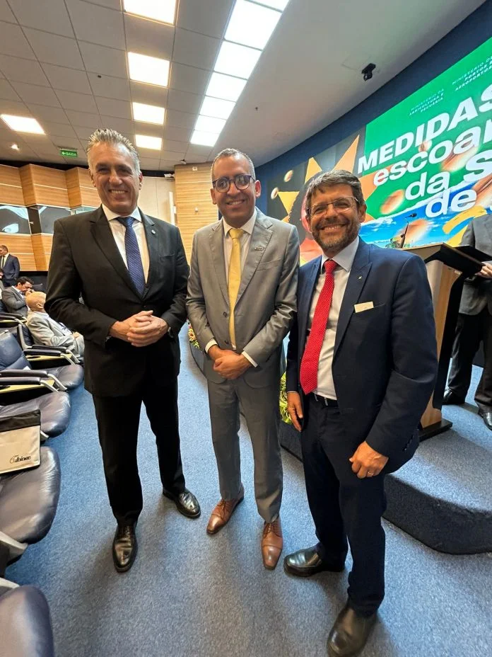 Em Brasília, Secretário da Agricultura da Bahia participa do lançamento de iniciativas sobre escoamento da safra de grãos.