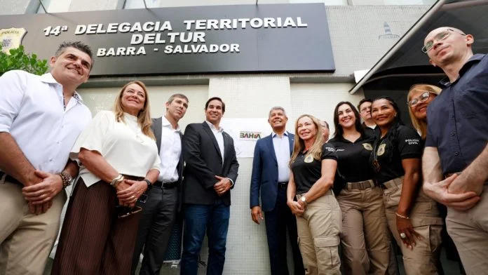 Governador inaugura nova sede da Deltur e modelo SAC na 14ª Delegacia Territorial da Barra.