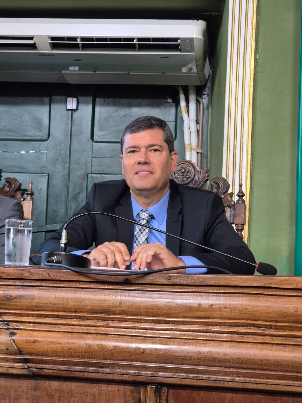 Vereador Claudio Tinoco, reeleito para seu quarto mandato na Câmara Municipal de Salvador.