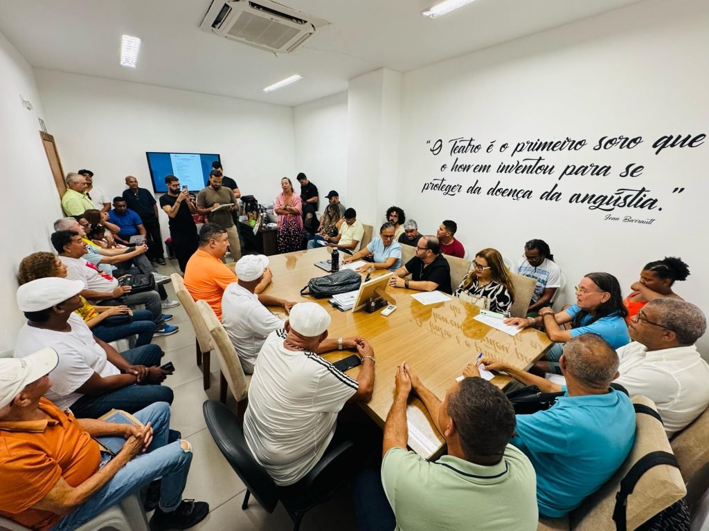 FICC reúne-se com blocos carnavalescos contemplados no edital de fomentos para a Lavagem do Beco do Fuxico.