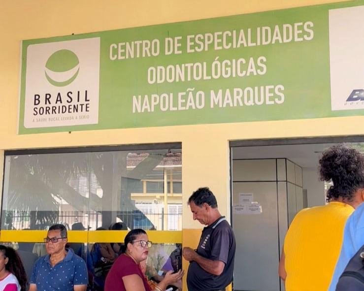 Prefeitura de Ilhéus entrega próteses dentárias e transforma sorrisos.