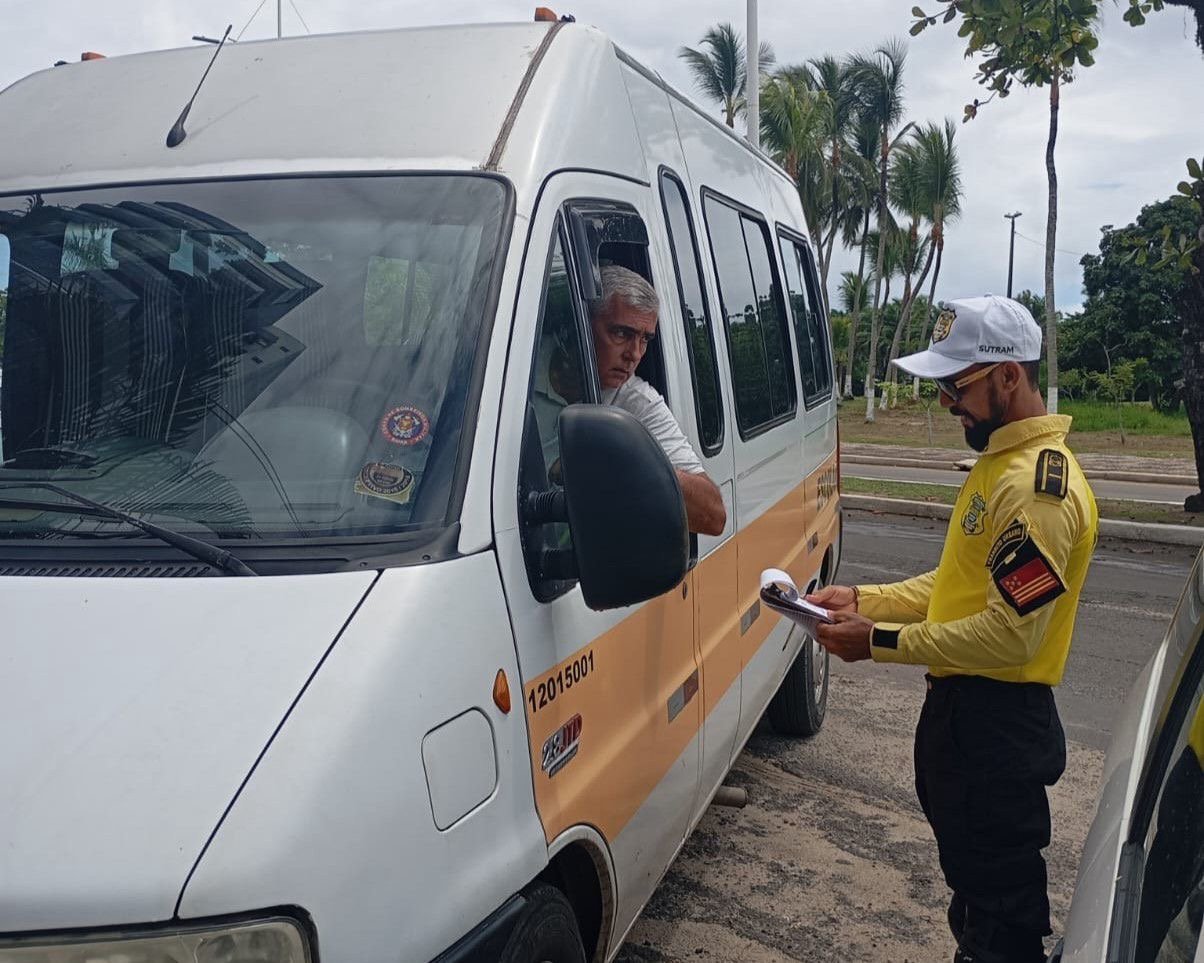 SUTRAM realiza vistoria de veículos do transporte escolar em Ilhéus.