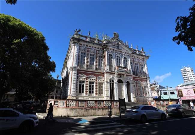 Ilhéus paga R$ 1,2 milhão em RPVs e evita novos bloqueios nas contas públicas.