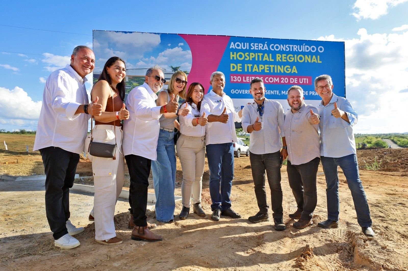 Governo do Estado anuncia construção do Hospital Regional e assina ordem de serviço da Policlínica de Itapetinga.