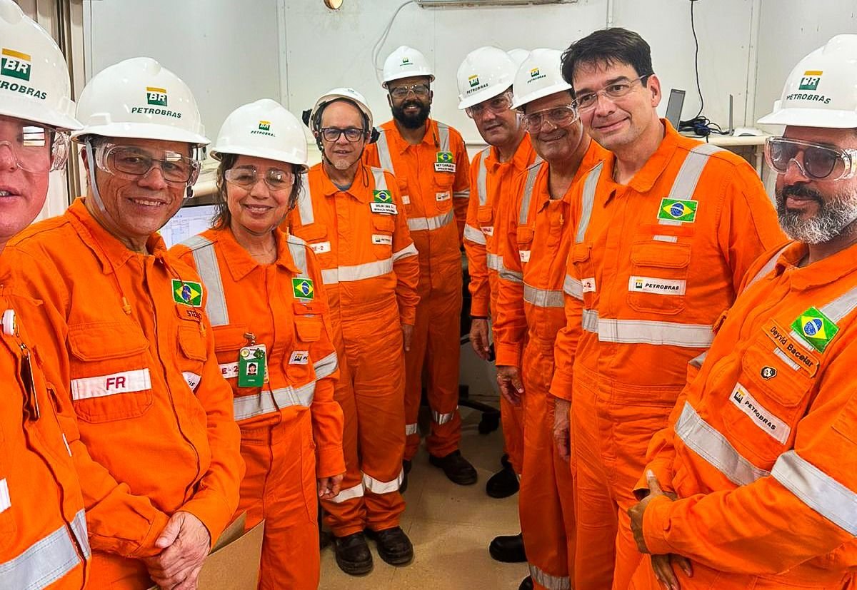 SDE comemora retomada das perfurações da Petrobras na Bahia.
