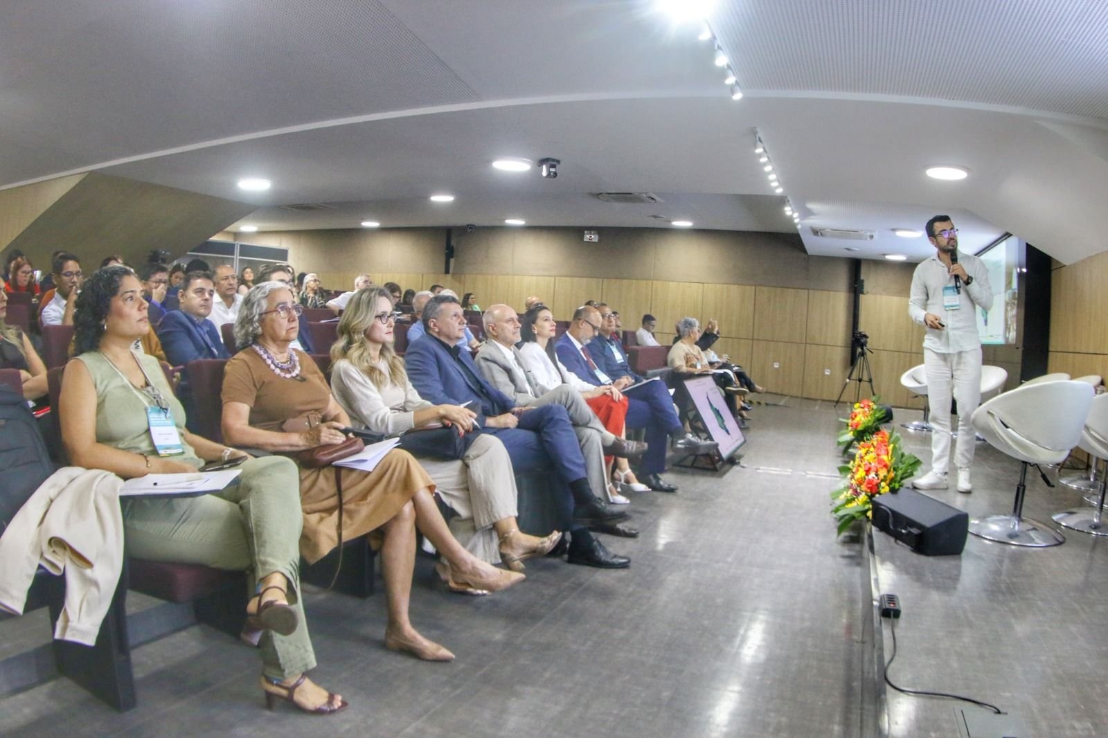 Países sul-americanos apresentam experiências de gestão pública da saúde.