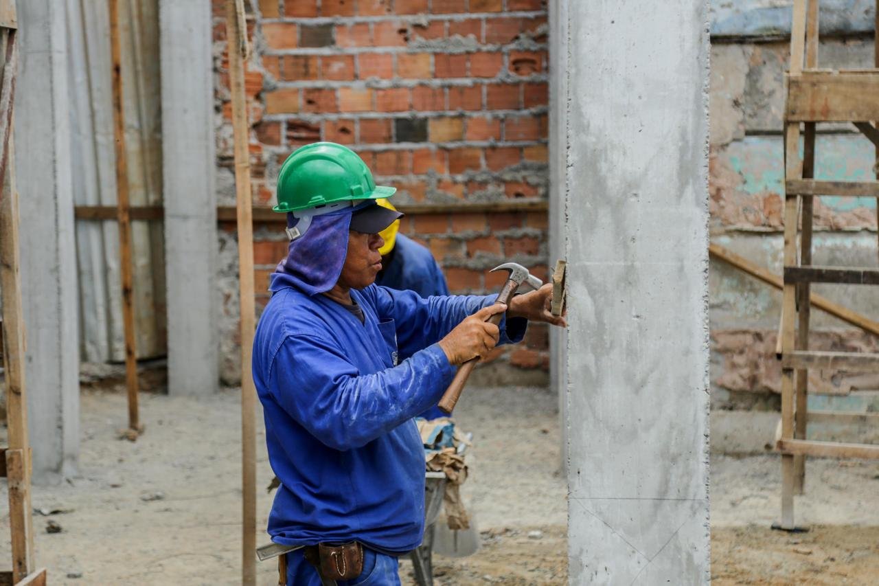 Governo do Estado investe em educação e impulsiona geração de empregos com obras em toda a Bahia.
