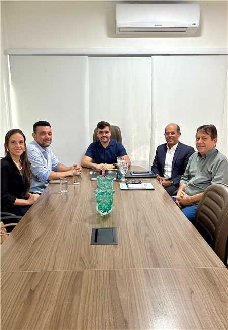 Ilhéus avança em projeto pioneiro para instalação de base de abastecimento marítimo com gás natural.