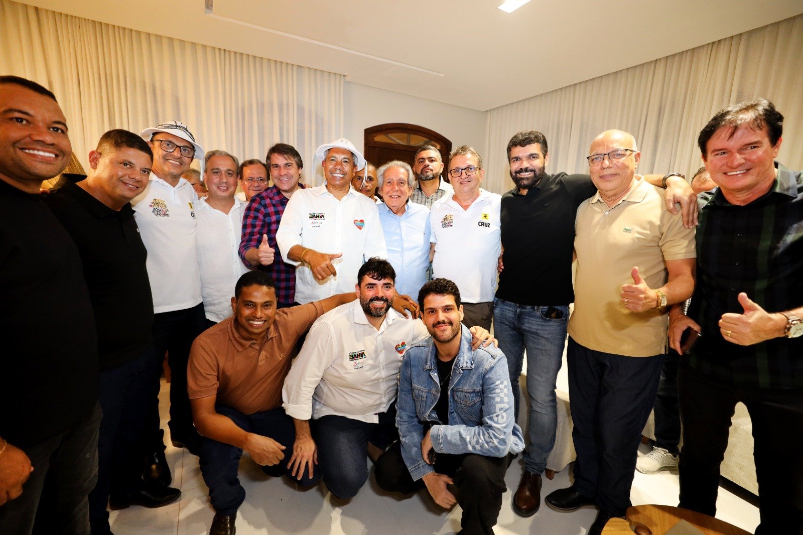 Governador visita os festejos de São João de Cruz das Almas e destaca a importância das festas juninas.