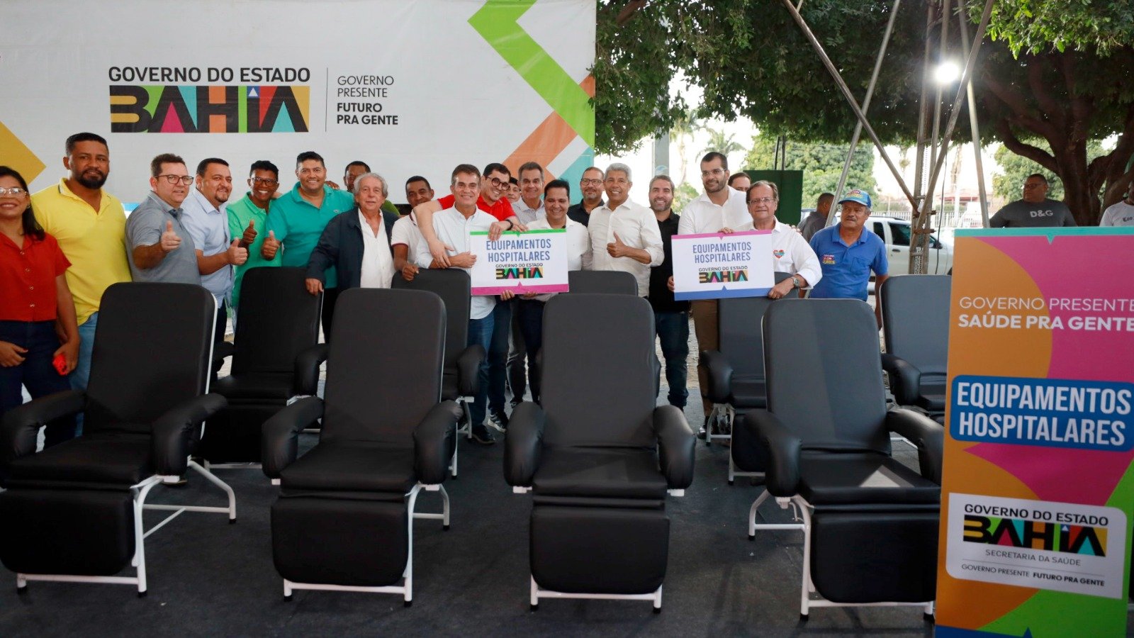 Governo do Estado reforça saúde de Bom Jesus da Lapa com entrega de equipamentos.