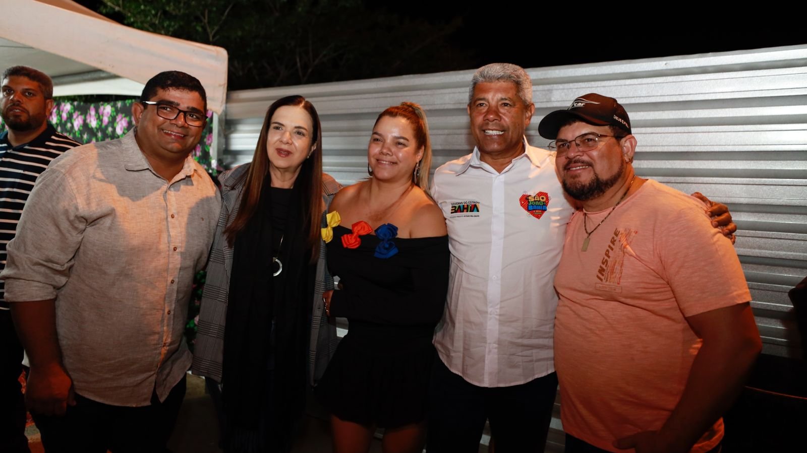 Jerônimo Rodrigues prestigia a tradicional festa junina em Seabra, capital da Chapada Diamantina.