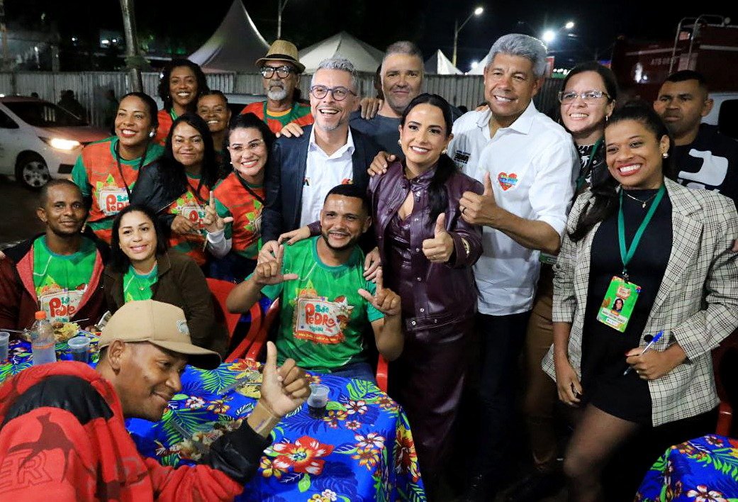 Governador Jerônimo prestigia São Pedro de Ipiaú e reforça apoio à cultura baiana.