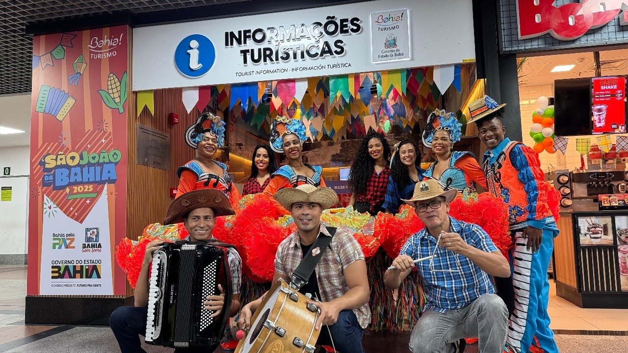 Setur-BA atua no São João com receptivo típico, pesquisa turística e apoio aos festejos.