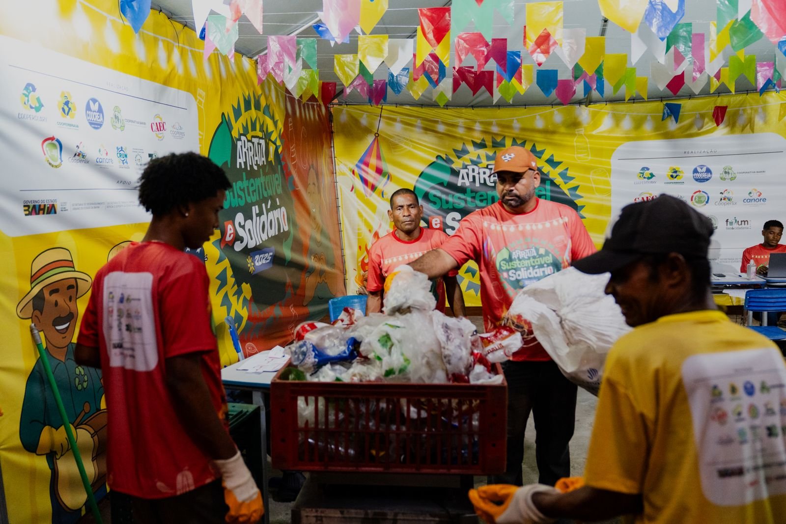 Ecofolia: projeto do Governo do Estado promove sustentabilidade e transforma realidade de catadores no São João.