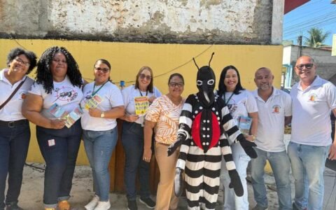 Mutirão de Limpeza mobiliza moradores do Ilhéus II no combate à Dengue.