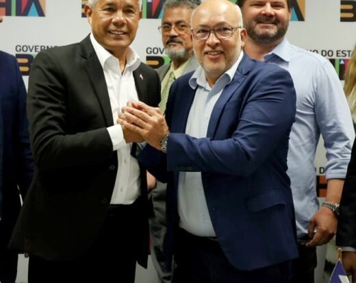 Governador recebe prefeito de Itaparica para discutir demandas emergenciais e atualizar projeto da ponte.