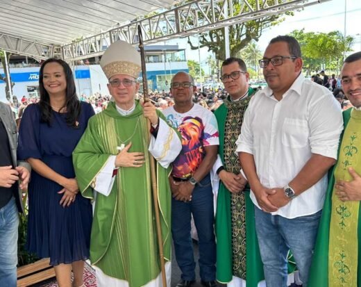 Jubileu dos Servos da Liturgia e da Juventude celebra fé e gratidão em Ilhéus.