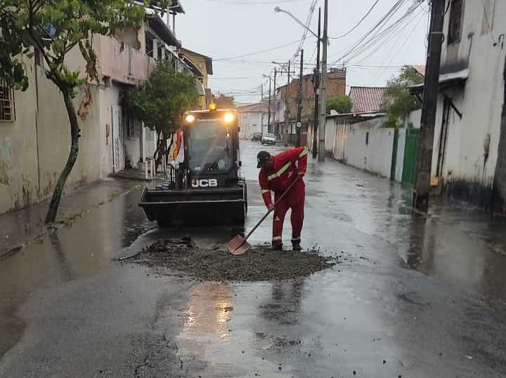 Ações rápidas da Prefeitura de Ilhéus reduzem impactos das chuvas no município.