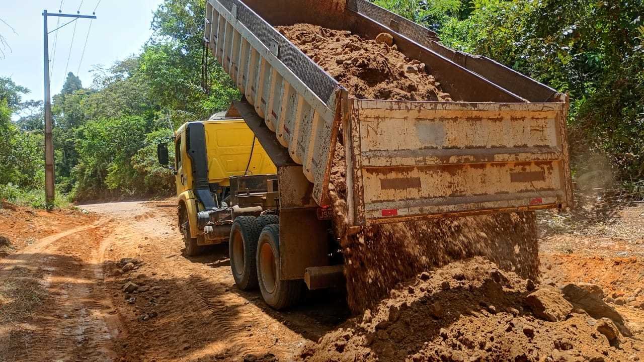 Ilhéus intensifica recuperação da Estrada BR-415/Maria Jape.