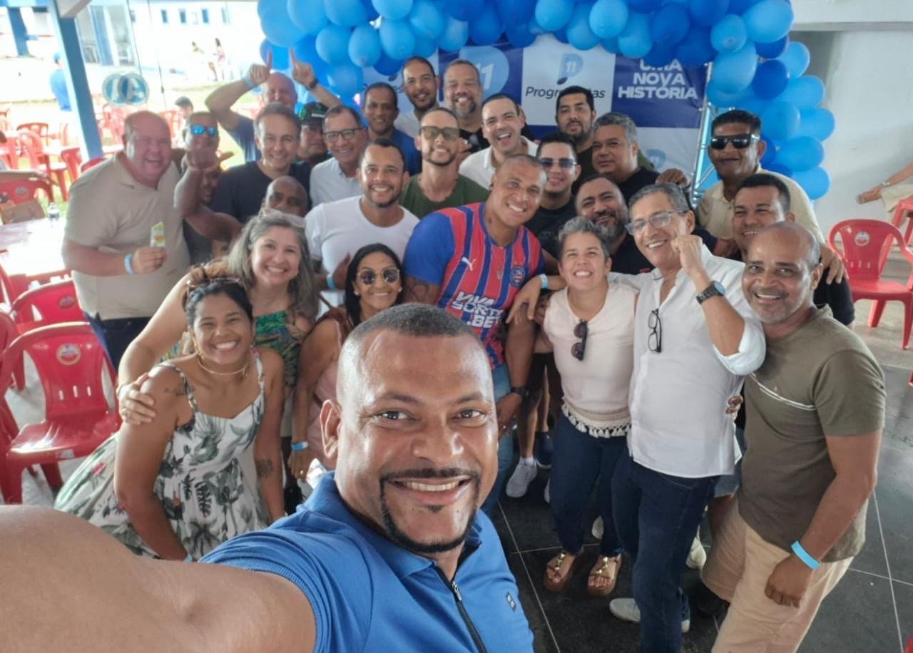 César Porto destaca união e fortalecimento do PP durante confraternização em Ilhéus.