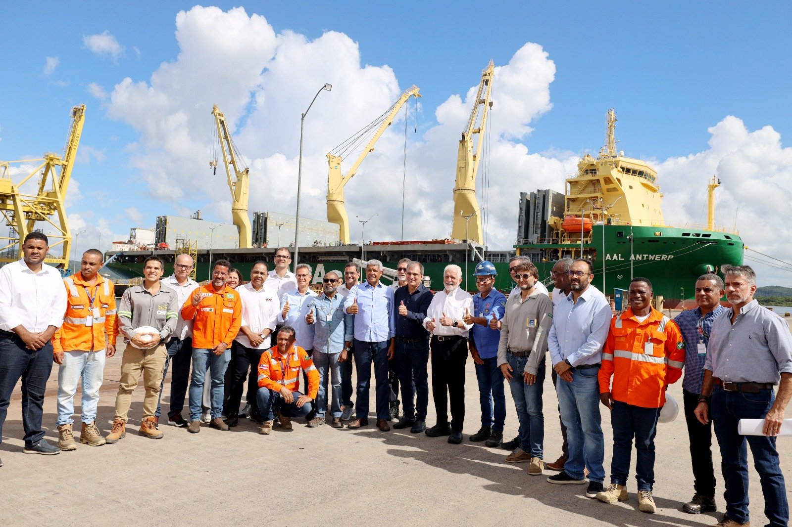 Retomada do Estaleiro Enseada em Maragogipe potencializa indústria naval baiana e geração de emprego.