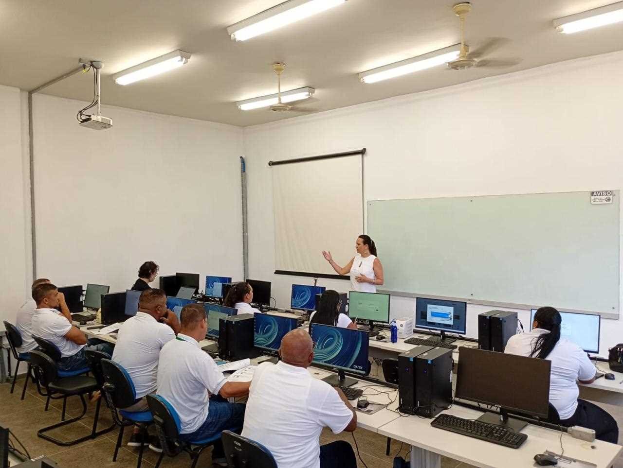 UESC promove capacitação em geoprocessamento para fortalecer a vigilância em saúde nos municípios.