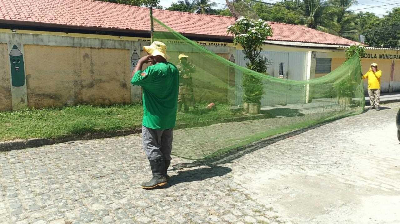 Serviços de manutenção favorece a convivência na Escola Municipal do Iguape.