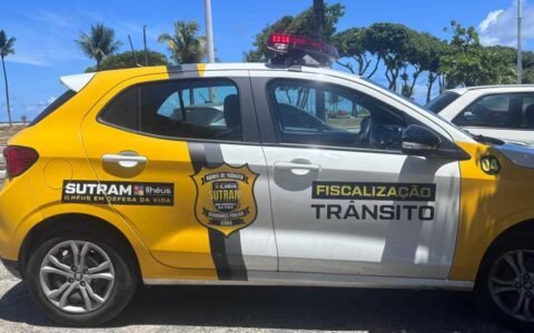 Prefeitura de Ilhéus padroniza viaturas de trânsito com equipamentos de sinalização.