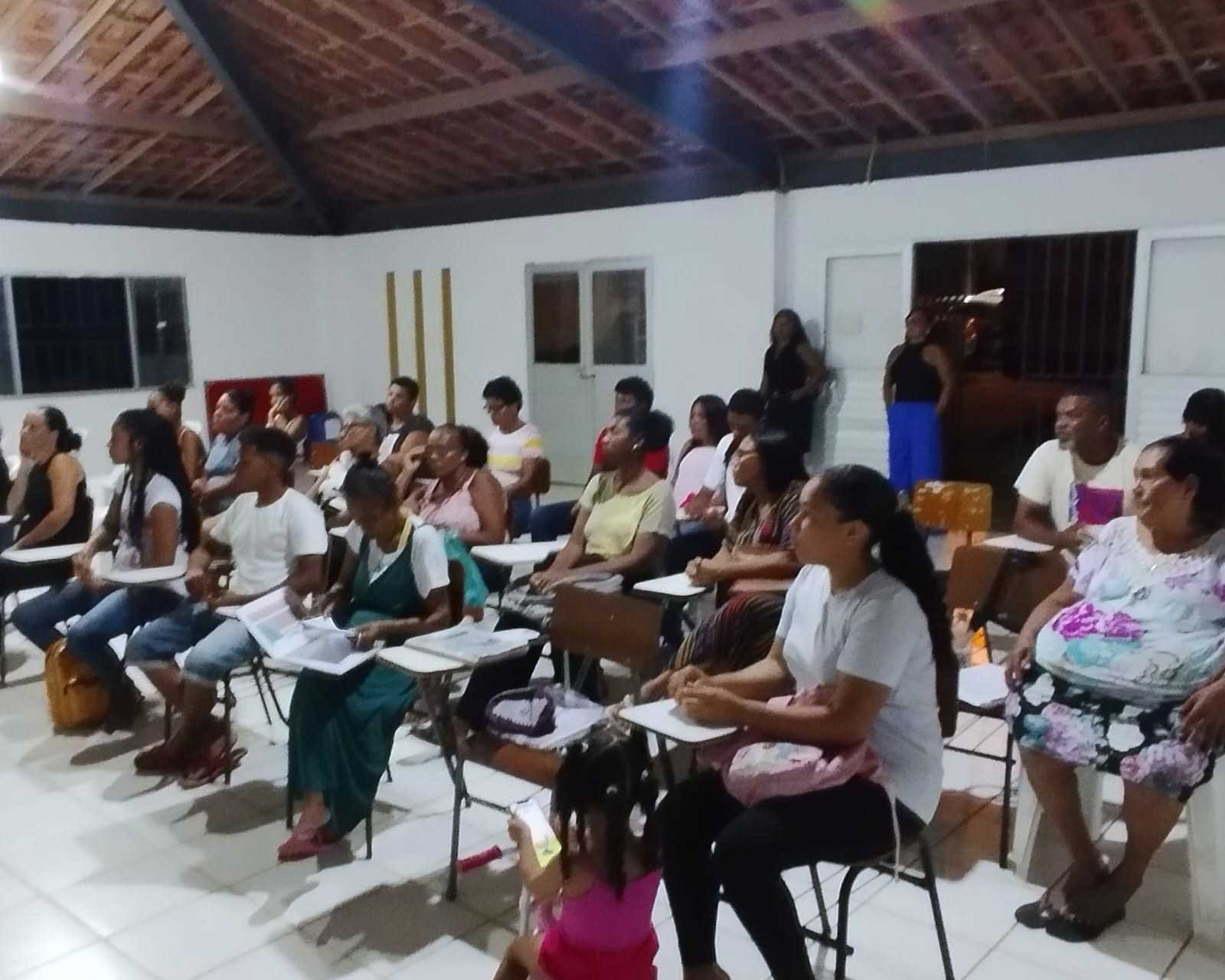 Prefeitura de Ilhéus abre nova turma da EJA no Residencial Sol e Mar.