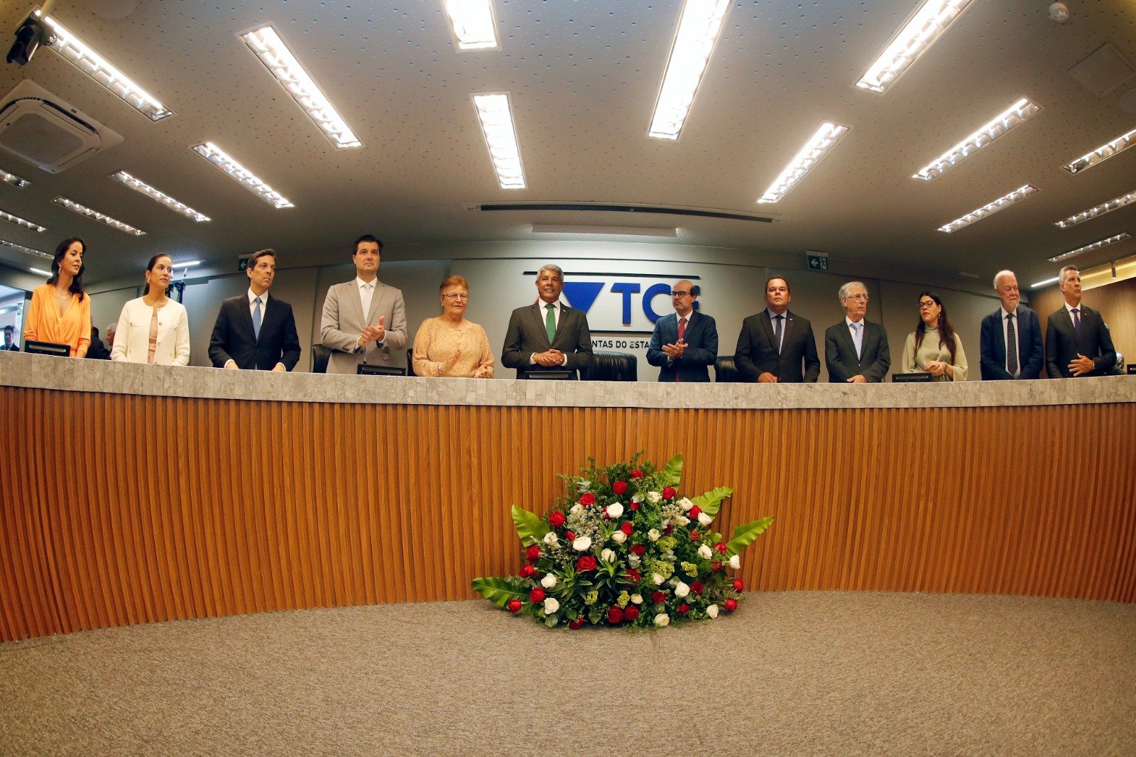 Governador Jerônimo Rodrigues prestigia posse do novo conselheiro do TCE-BA, Josias Gomes.