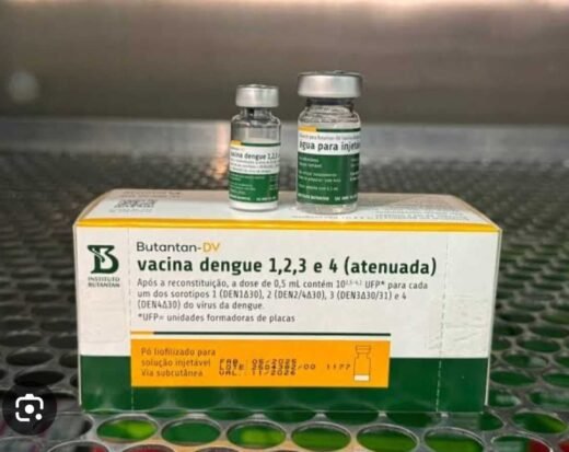 Ilhéus inicia vacinação contra a dengue para profissionais da Atenção Primária à Saúde.