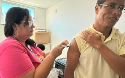 Prefeitura de Ilhéus leva testagem e vacinação aos servidores com ação Cuidando de Quem Serve.