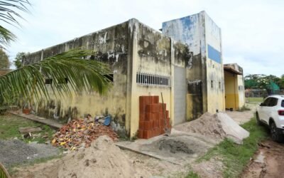 Ilhéus avança na requalificação da saúde e inicia reforma da UBS Hernani Sá e ESF São Miguel.