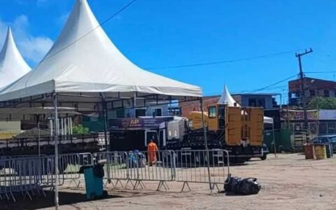 Prefeitura de Ilhéus reforça limpeza nos bairros Iguape e Conquista.