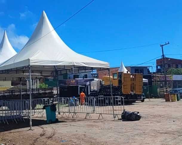 Prefeitura de Ilhéus reforça limpeza nos bairros Iguape e Conquista.