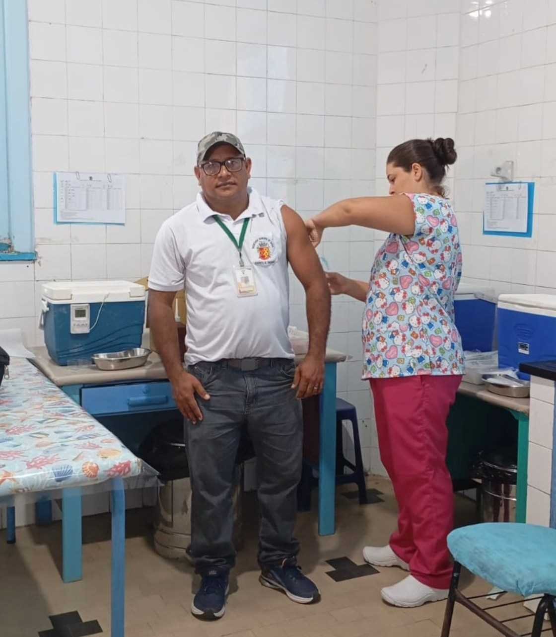 Prefeitura de Ilhéus convoca trabalhadores da saúde para vacinação contra varicela.