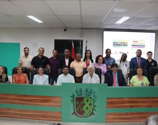 Ilhéus assina Pacto Municipal Contra o Feminicídio e reforça rede de proteção às mulheres.