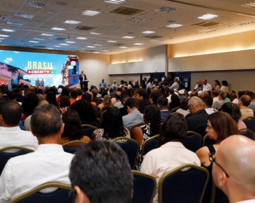 Bahia recebe lançamento nacional do programa 'Brasil Mais Crédito para o Turismo' e amplia investimentos no setor.