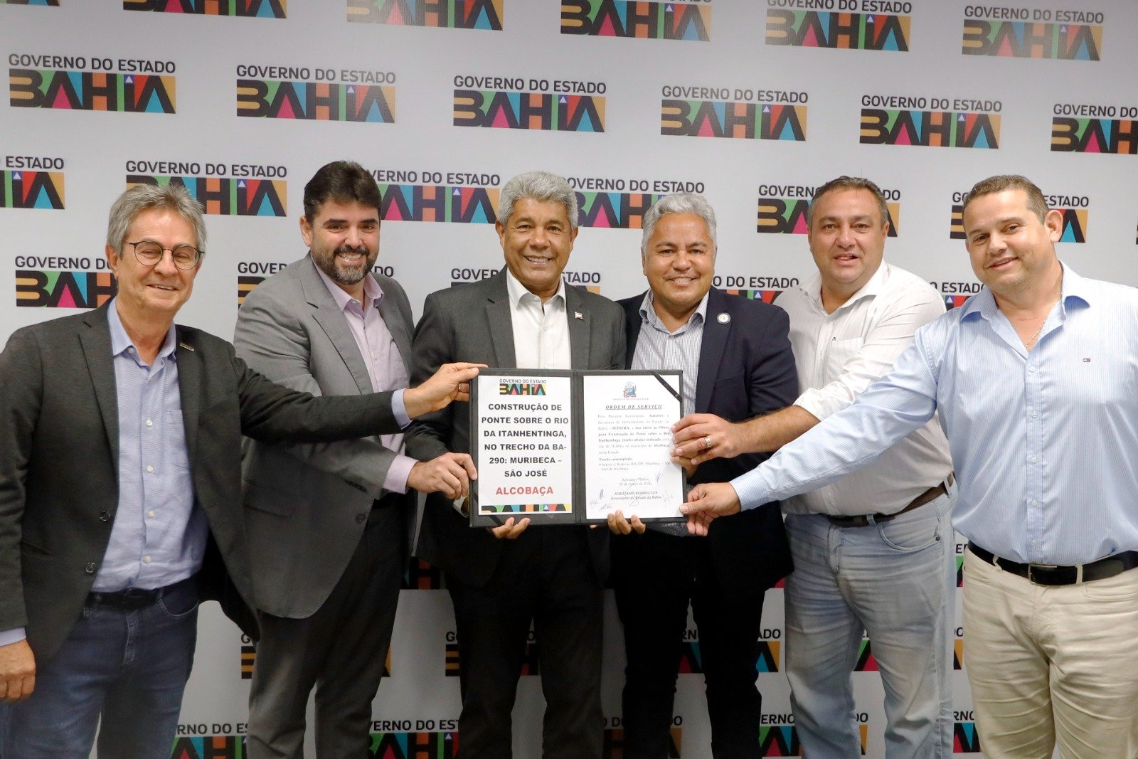 Governo do Estado assina ordem de serviço para construção de ponte em Alcobaça.