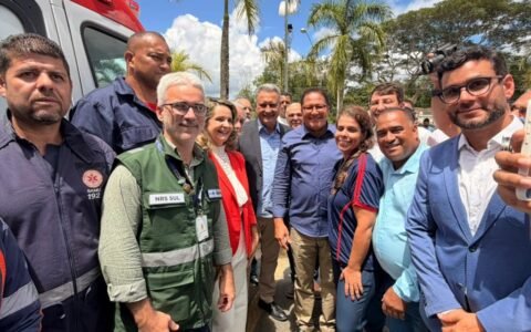 Ministro Rui Costa faz a entrega de novas ambulâncias para o SAMU-192 de Itabuna.