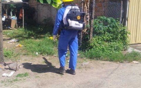Ilhéus reforça combate ao mosquito da dengue no Iguape e alerta a população para subnotificação.