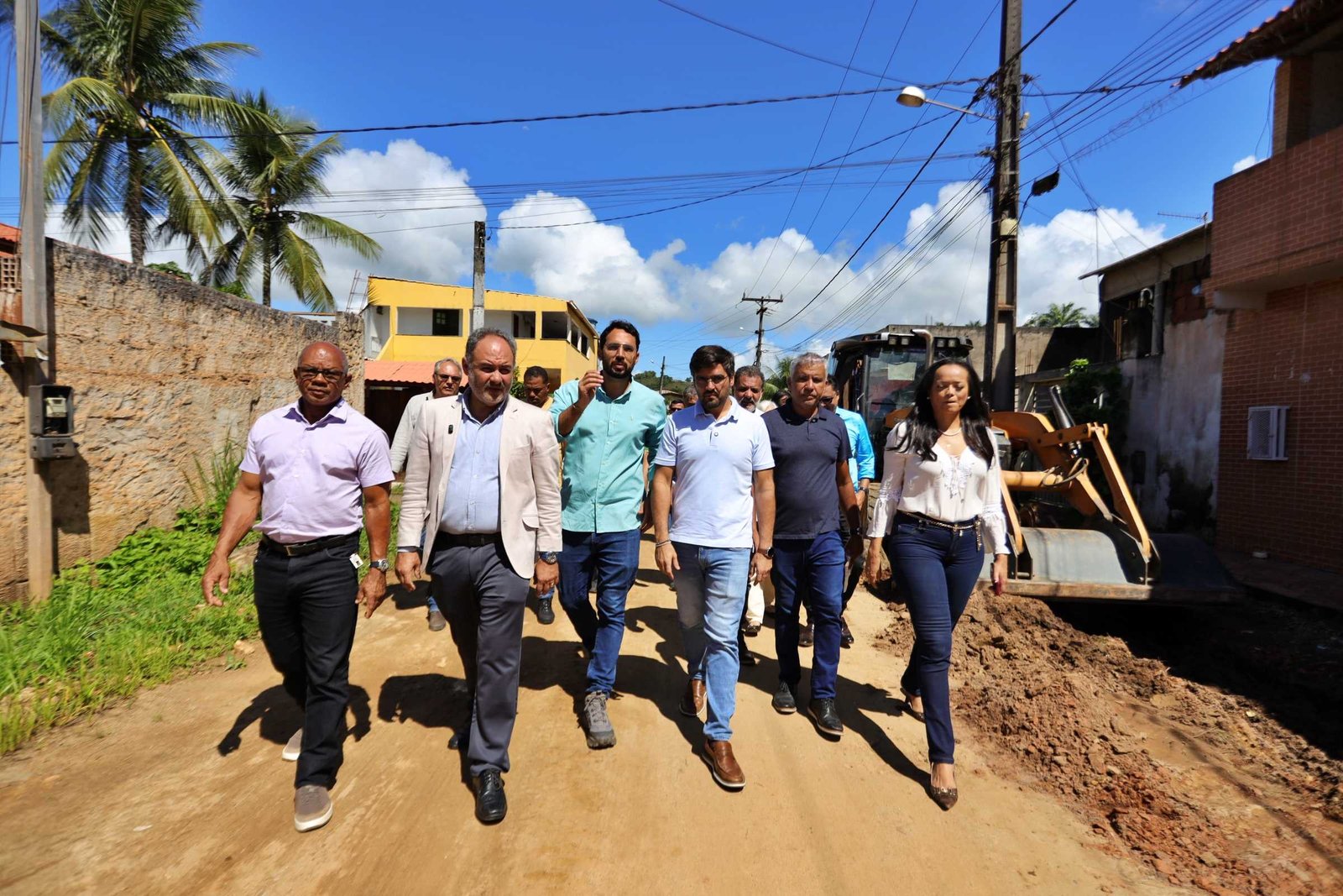 Prefeitura de Ilhéus inicia obra de pavimentação e drenagem na Ponta da Tulha.
