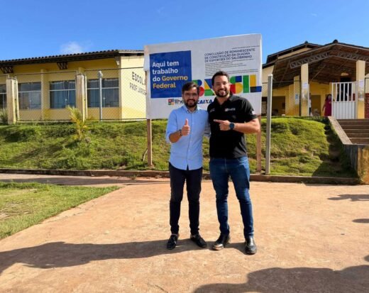 Prefeitura inicia construção de quadra poliesportiva no Salobrinho.