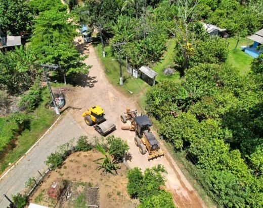 Prefeitura de Ilhéus inicia novo mutirão para recuperar estradas vicinais.