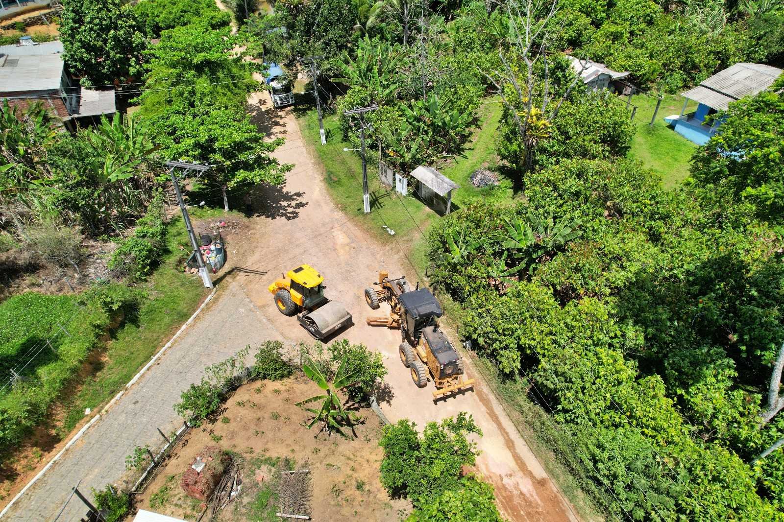 Prefeitura de Ilhéus inicia novo mutirão para recuperar estradas vicinais.