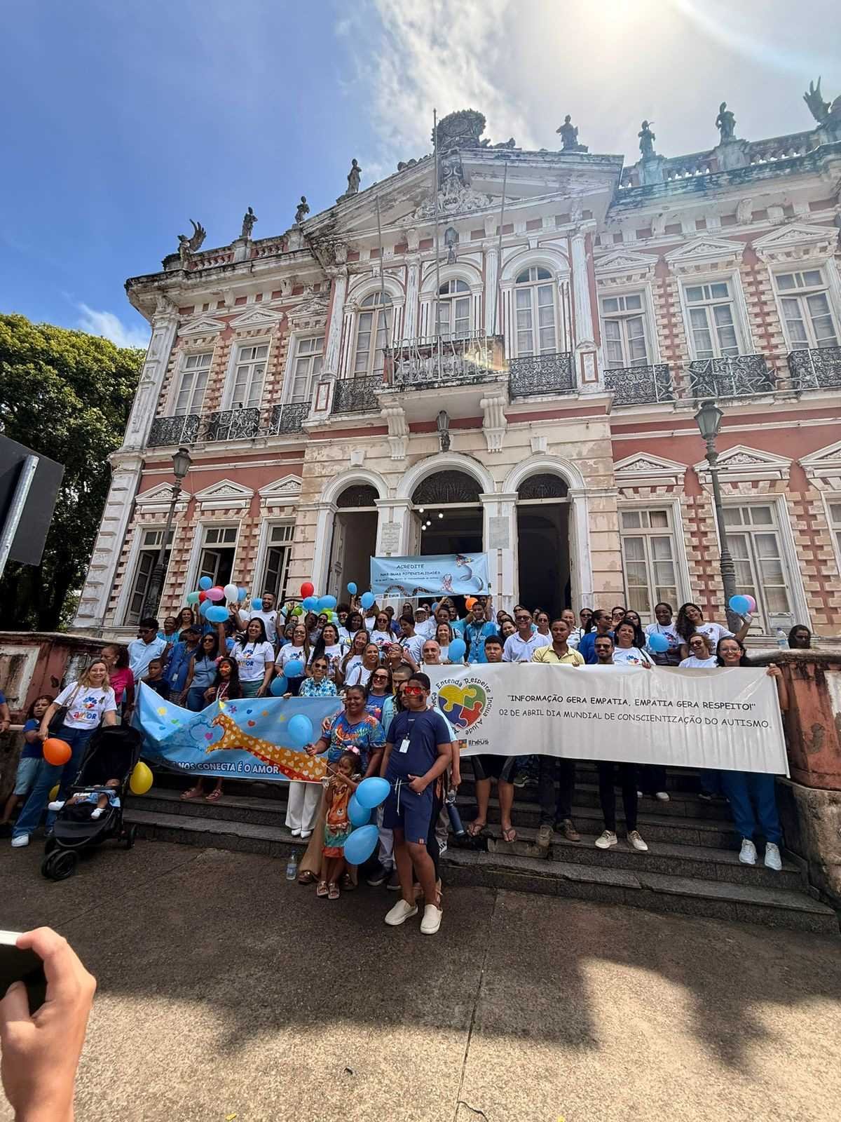 Ilhéus realiza II Caminhada do Autismo e reforça importância da inclusão e do respeito.