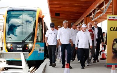 Ao lado de Lula, Jerônimo autoriza nova etapa do VLT e avanço do metrô em Salvador.