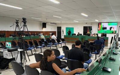 Câmara de Ilhéus aprova PL que permite localizar em tempo real os veículos da coleta de resíduos sólidos.